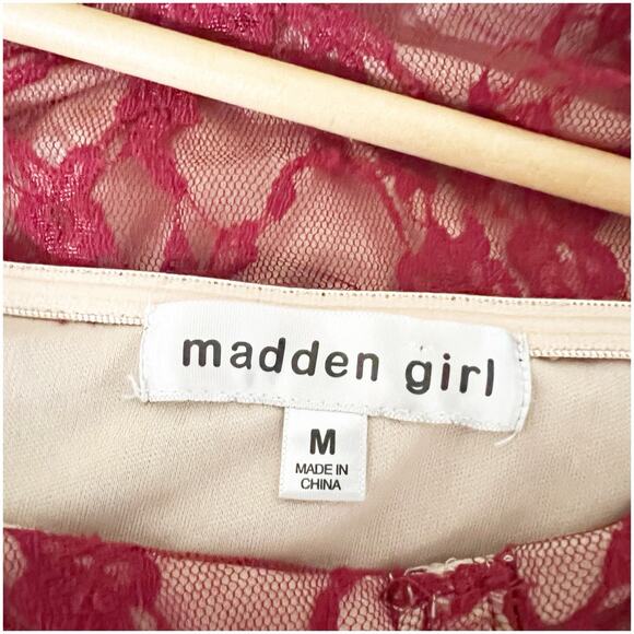 Madden Girl Juniors Bustier Lace Top Size Medium Burgundy Nude Combo Cropped - Picture 5 of 9